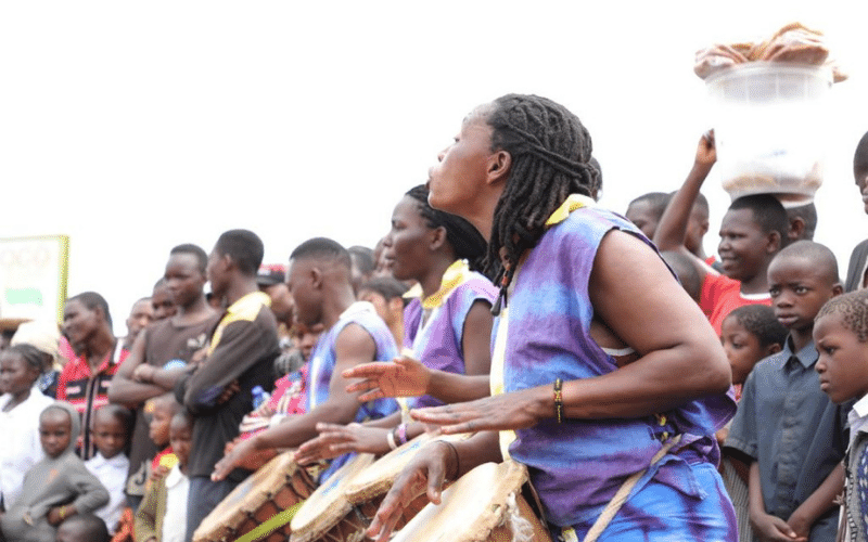 música-en-la-calle-actuación-congo