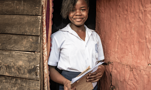 fille-parrainée-à-l'école-au-congo